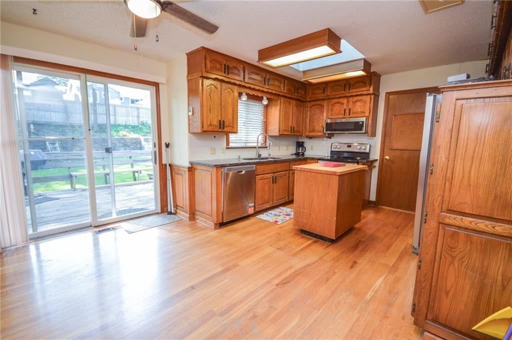 5238 N Wayne Avenue — photo 12