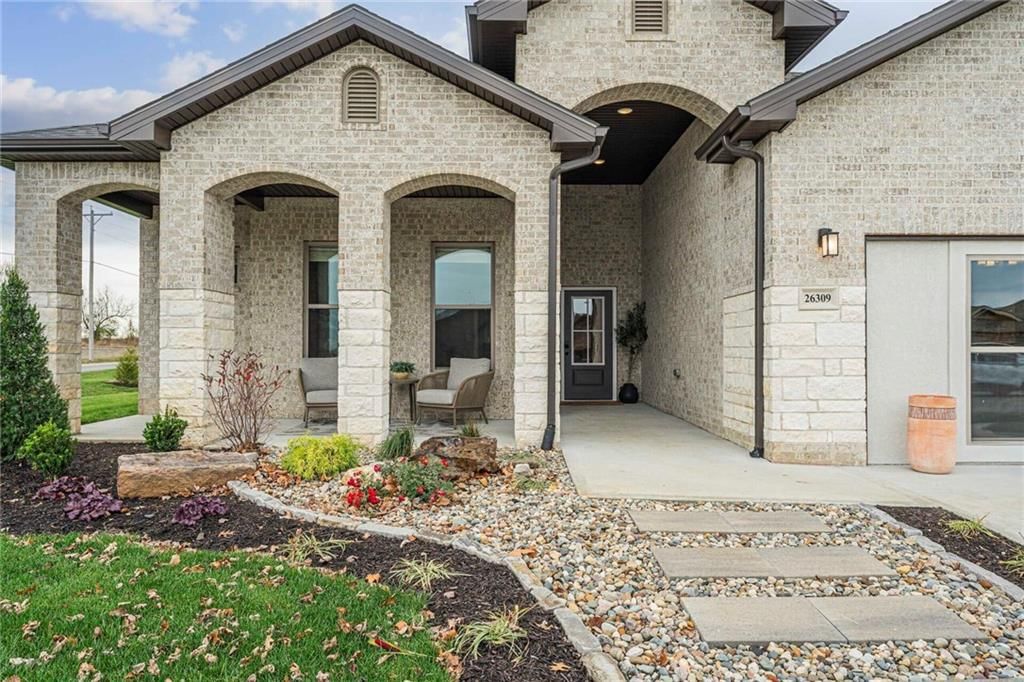 9299 Pickering Street — photo 3