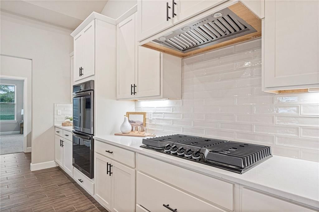 9299 Pickering Street — photo 9
