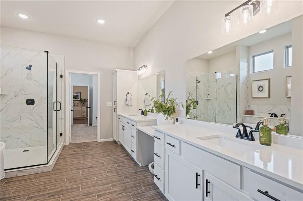 9299 Pickering Street — photo 23