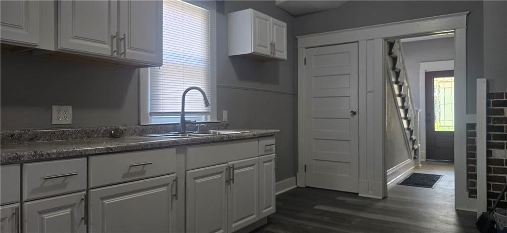 1532 CHELSEA Avenue — photo 5