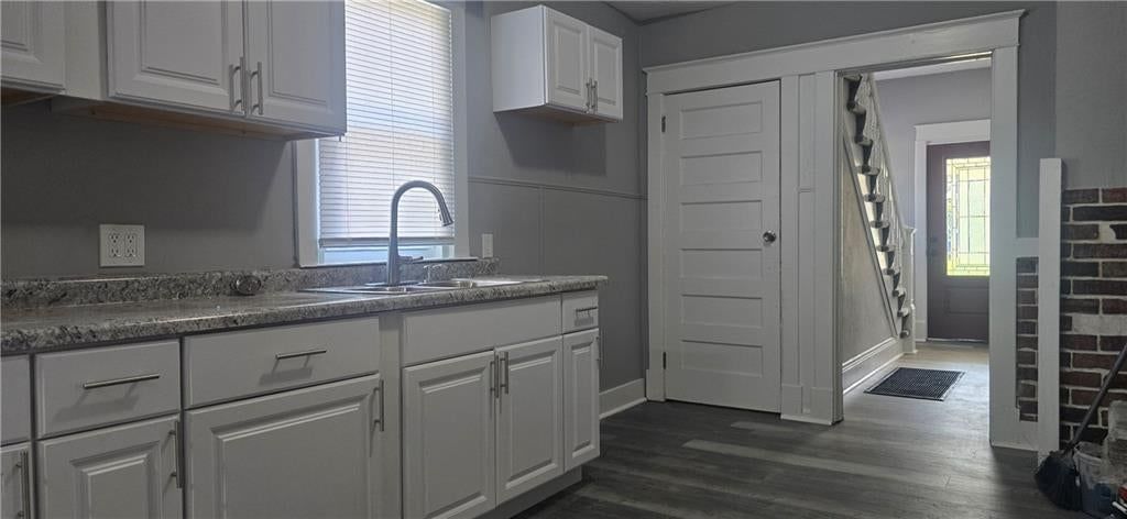 1532 CHELSEA Avenue — photo 6