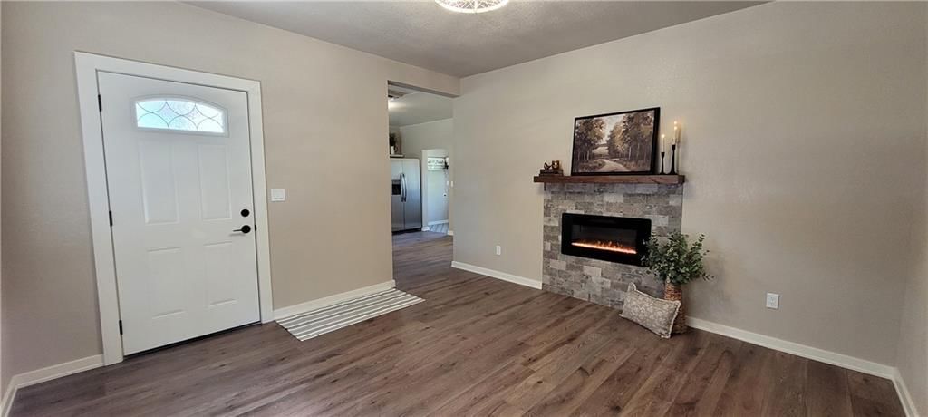 102 N Country Club Drive — photo 9