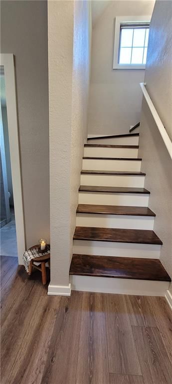 102 N Country Club Drive — photo 15