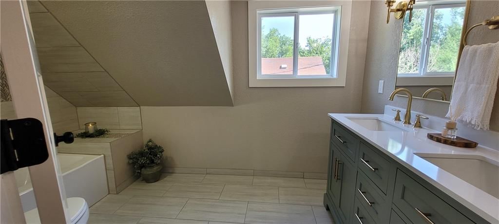 102 N Country Club Drive — photo 16