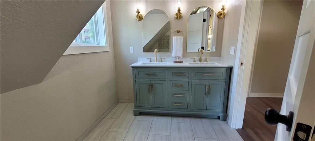 102 N Country Club Drive — photo 17