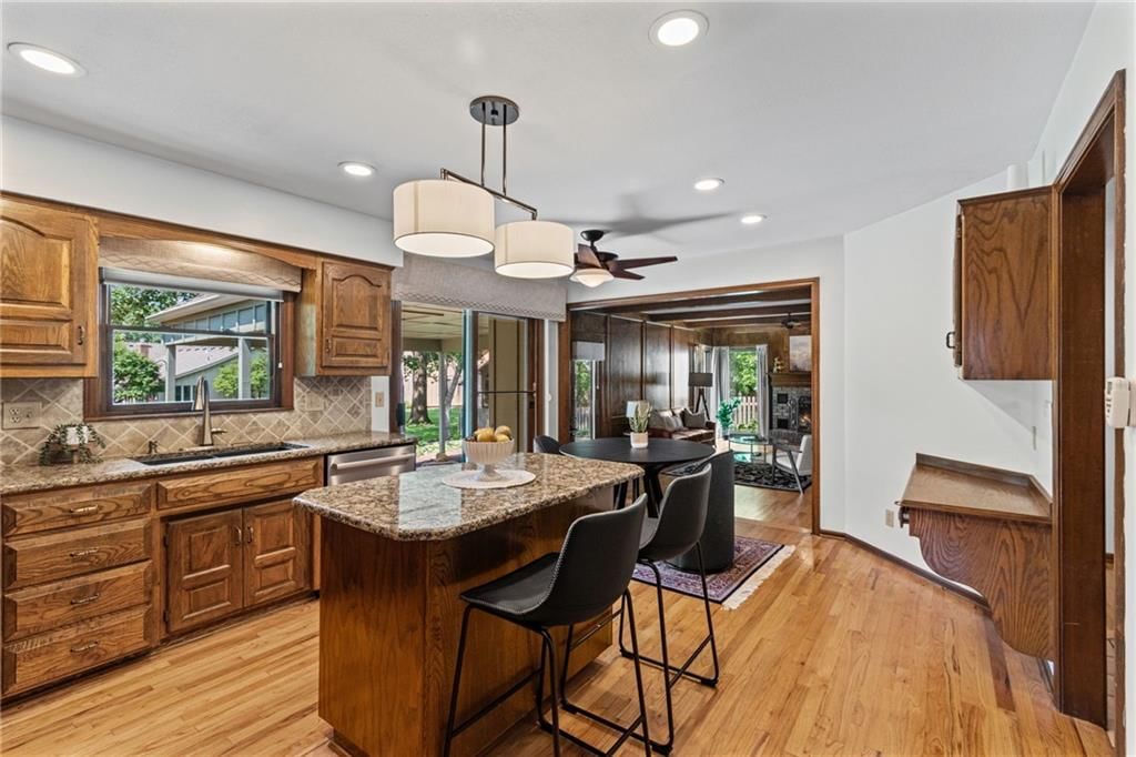 10436 Flint Street — photo 9