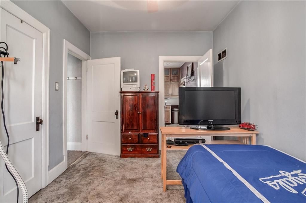 1424 S 37th Street — photo 17