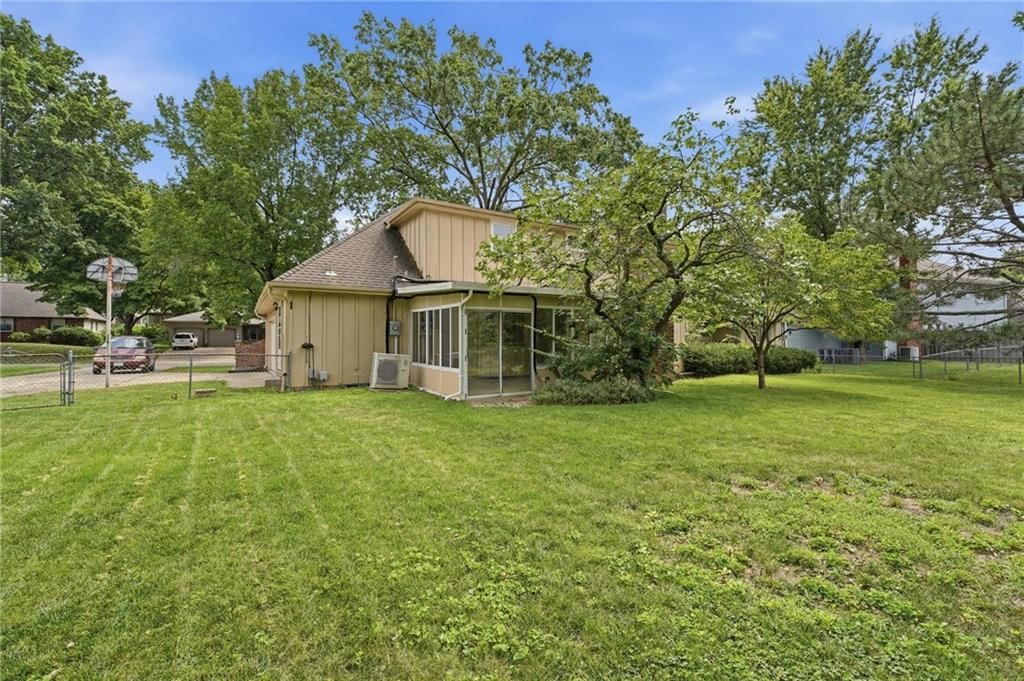 4332 S Dover Avenue — photo 10