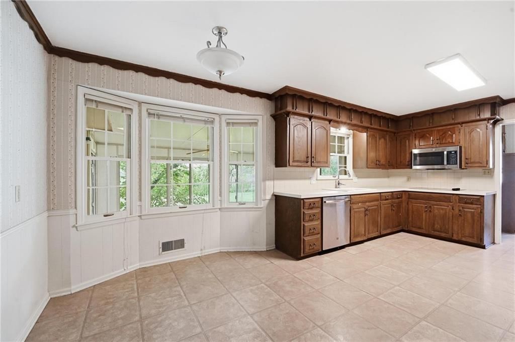 4332 S Dover Avenue — photo 14