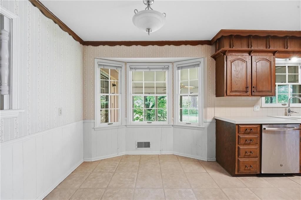 4332 S Dover Avenue — photo 21