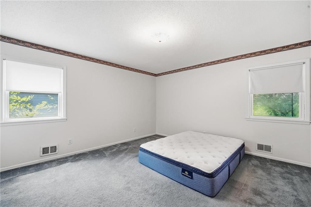 4332 S Dover Avenue — photo 25