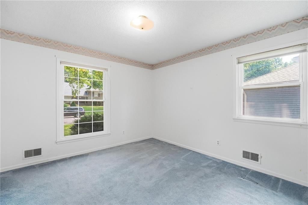 4332 S Dover Avenue — photo 29