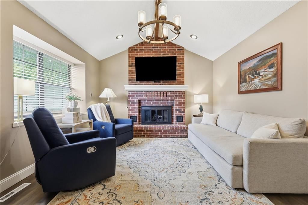 717 SE Parkwood Court — photo 6