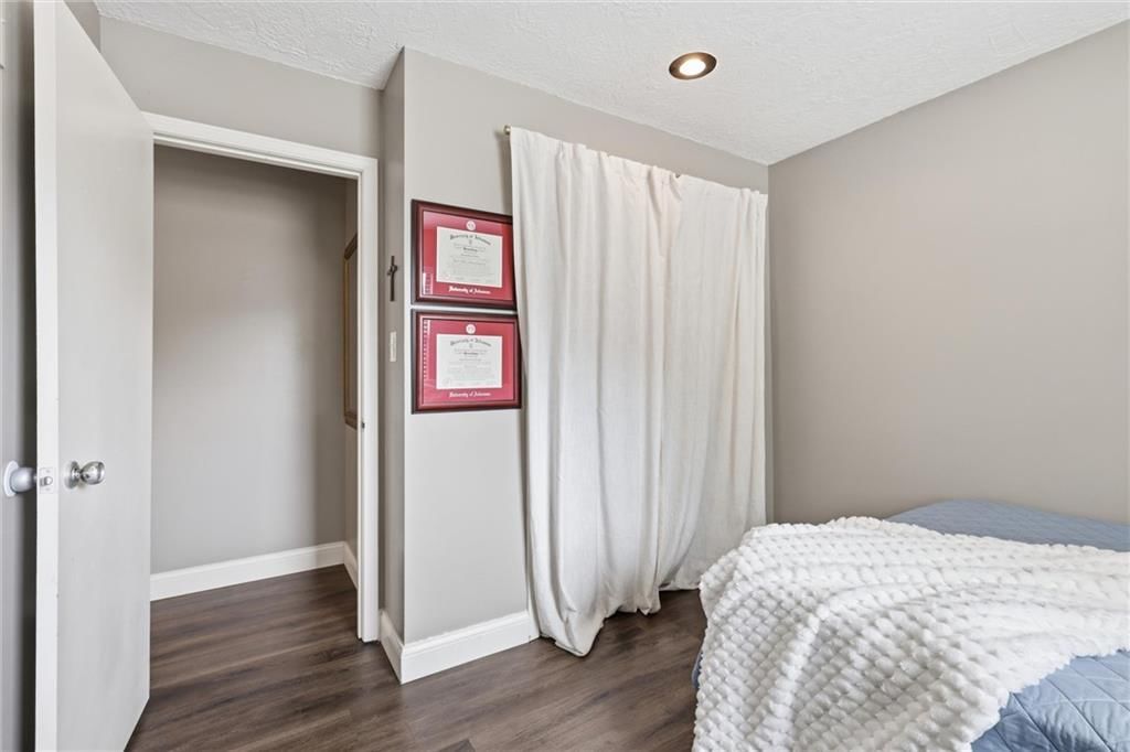 717 SE Parkwood Court — photo 23