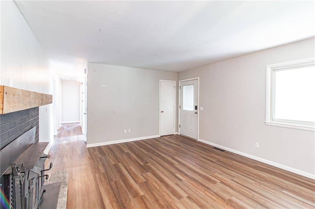 1608 Lee Lane — photo 3