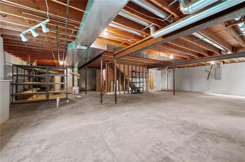 13653 Manor Road — photo 35