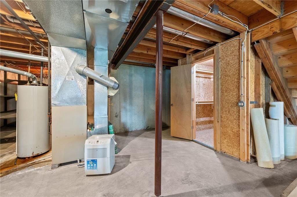 13653 Manor Road — photo 37