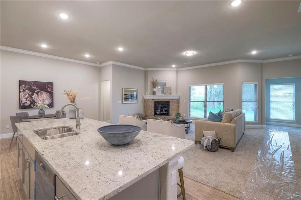 12928 Sewell Avenue — photo 4