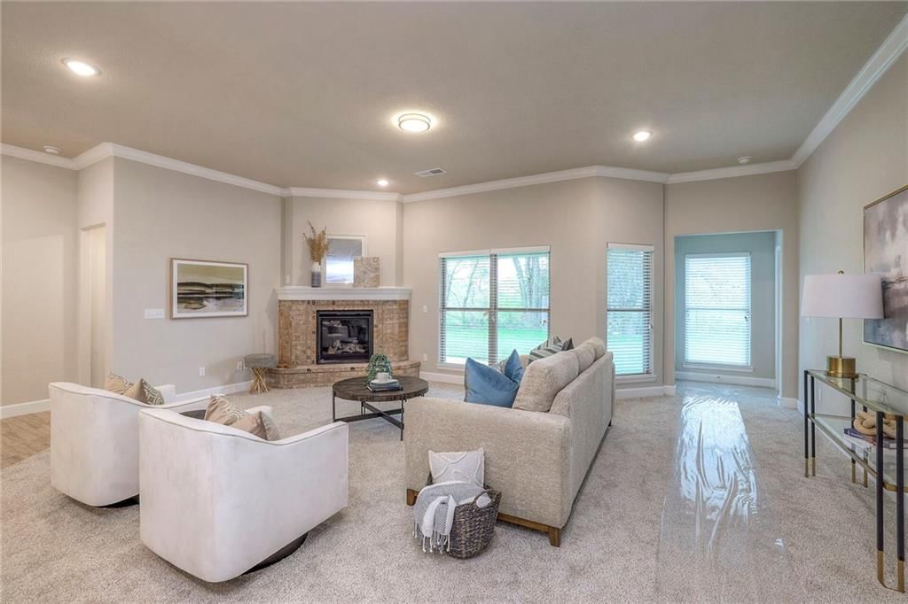 12928 Sewell Avenue — photo 15