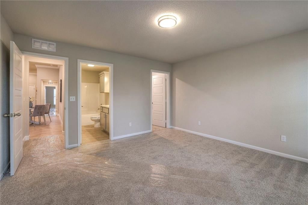 12928 Sewell Avenue — photo 19
