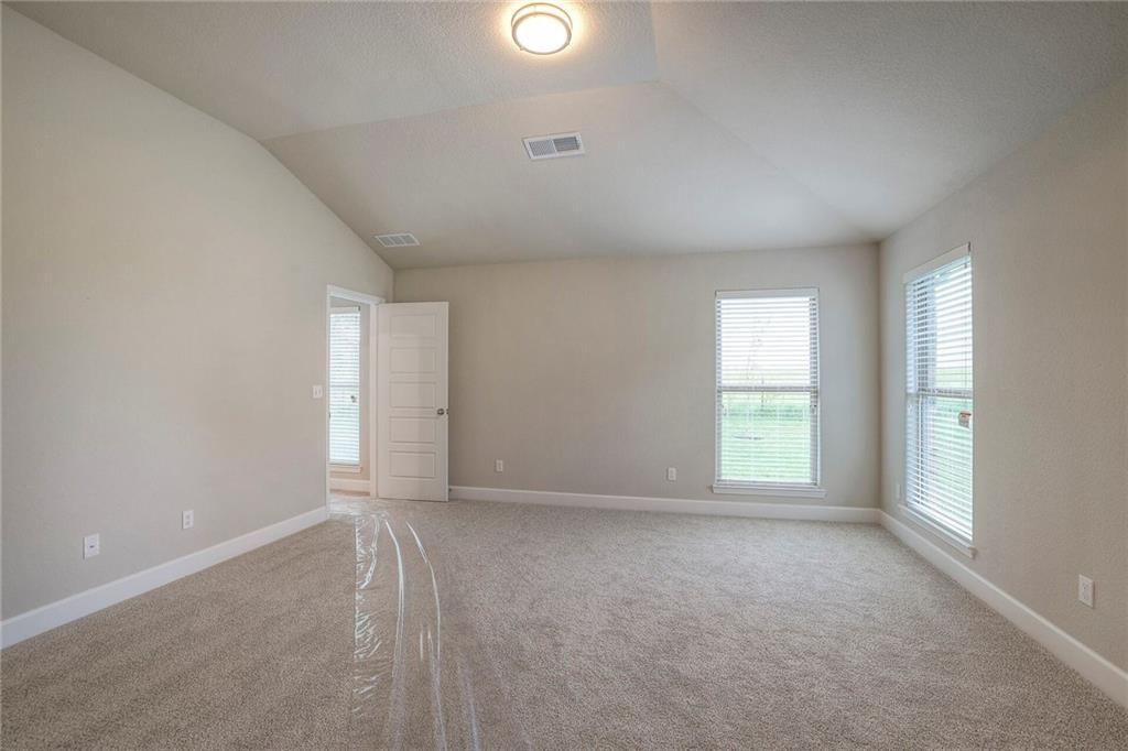 12928 Sewell Avenue — photo 28