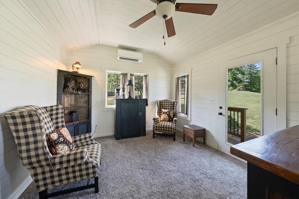 14300 HORRIDGE Road — photo 49