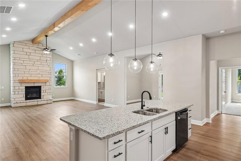 12920 Sewell Avenue — photo 8