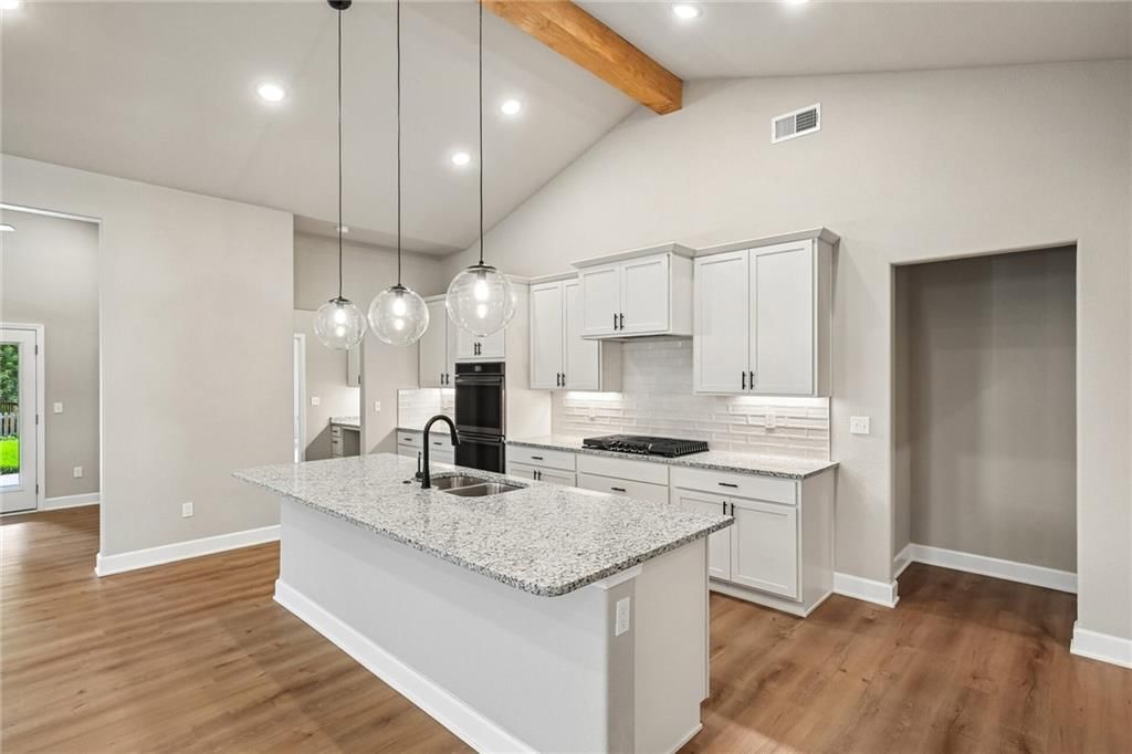 12920 Sewell Avenue — photo 10