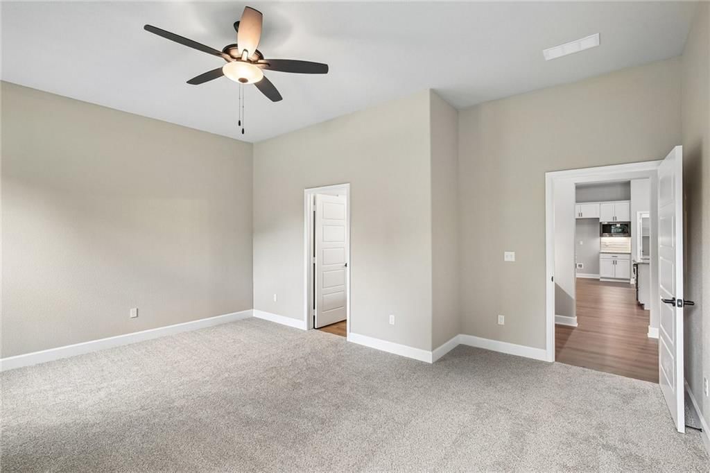 12920 Sewell Avenue — photo 28