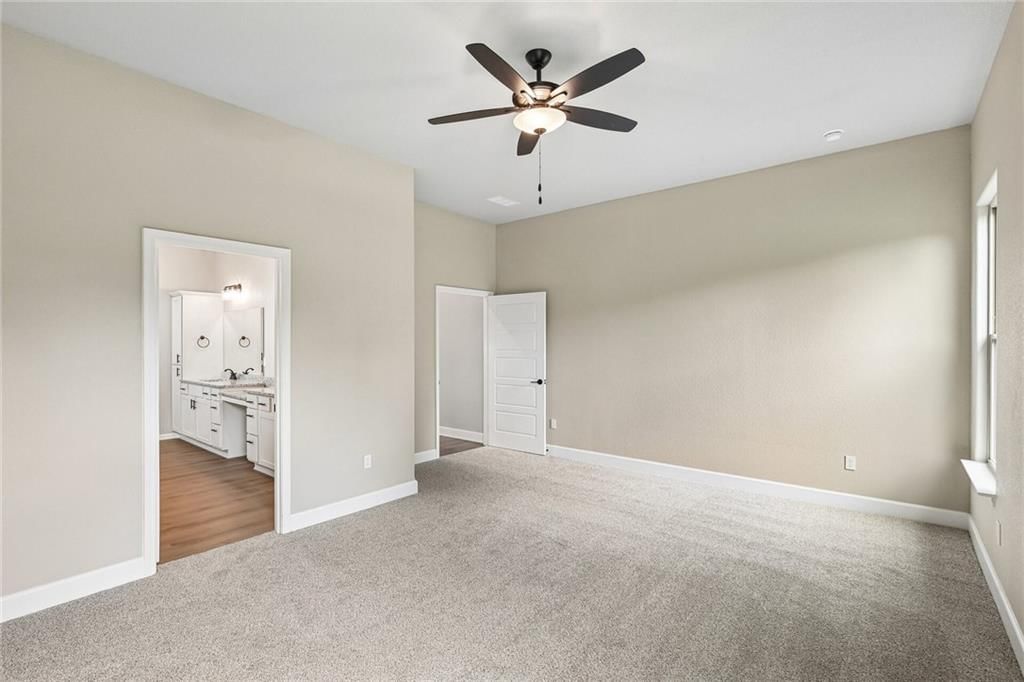 12920 Sewell Avenue — photo 29