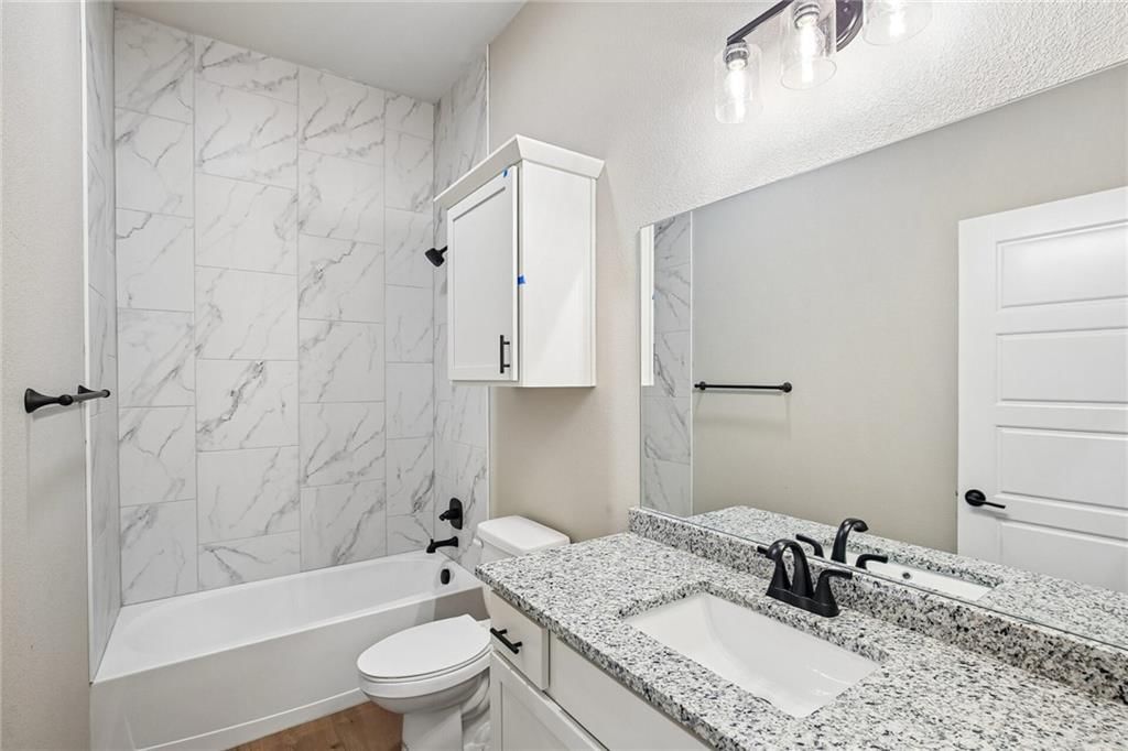 12920 Sewell Avenue — photo 31