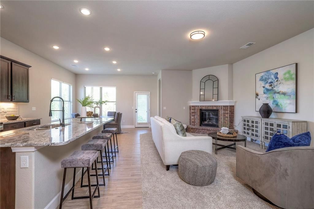 12912 Sewell Avenue — photo 15