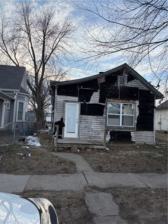 3010 S 19th Street — photo 2