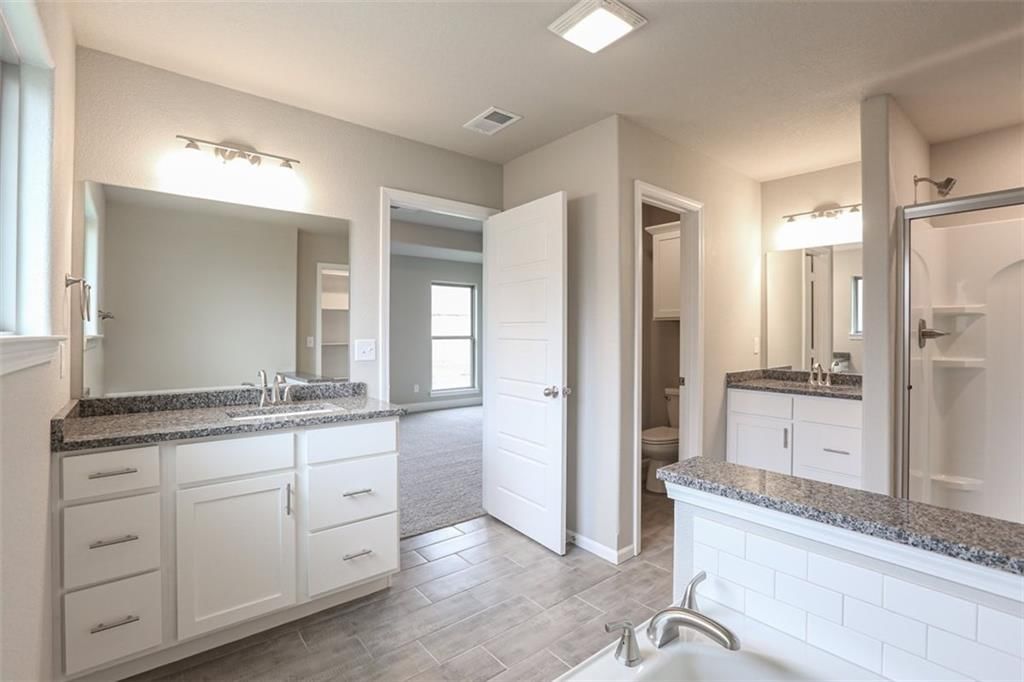 12916 Sewell Avenue — photo 18