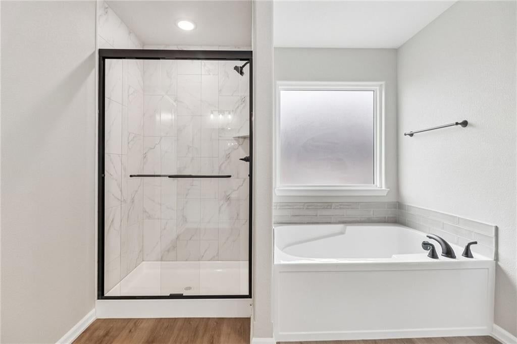 12909 Sewell Avenue — photo 17