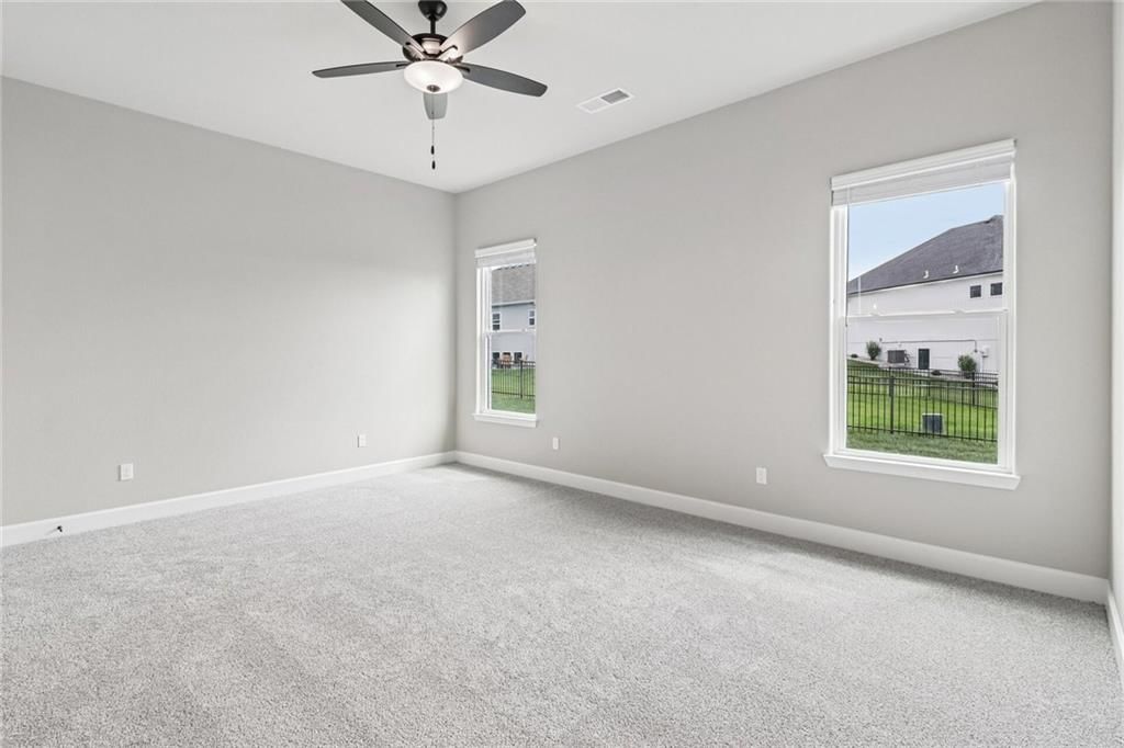 12909 Sewell Avenue — photo 20