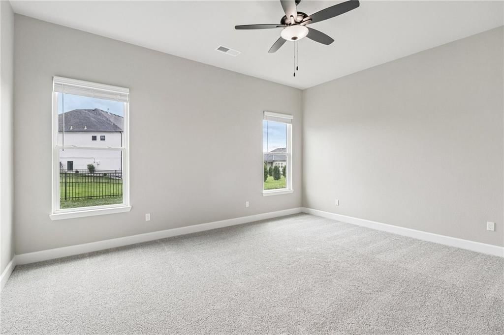 12909 Sewell Avenue — photo 22