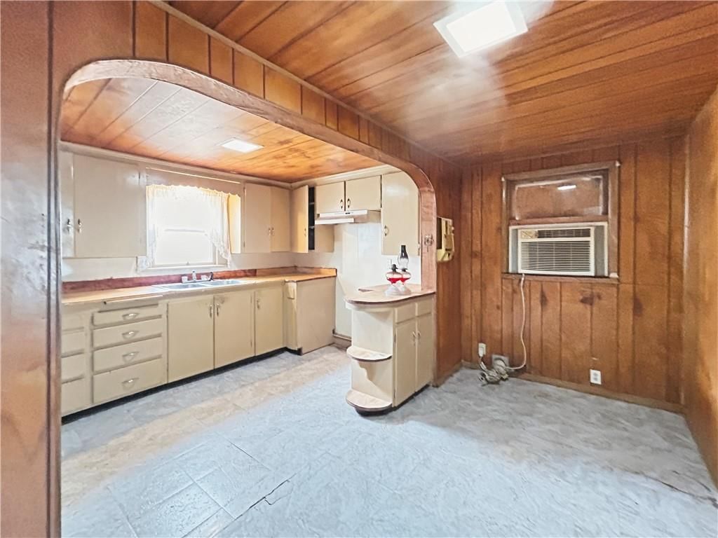 605 W Peoria Street — photo 7