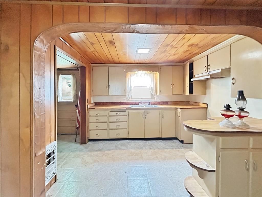 605 W Peoria Street — photo 8