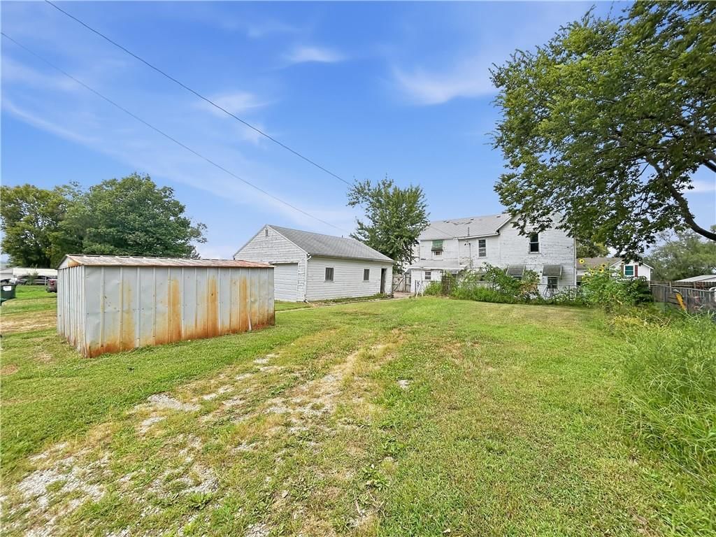 605 W Peoria Street — photo 35