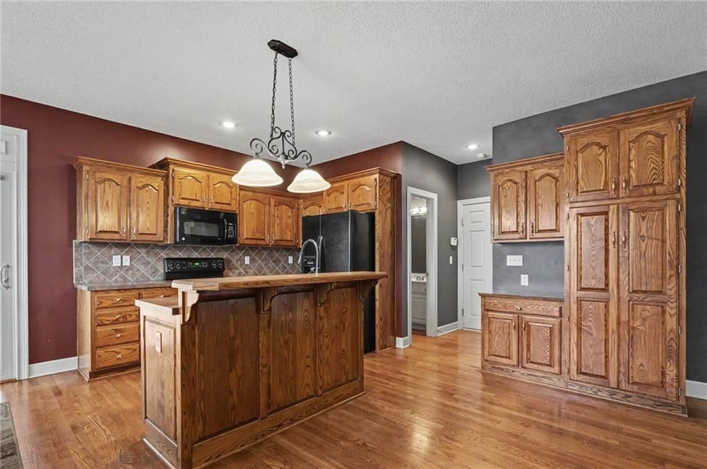 8438 Timber Ridge Street — photo 14