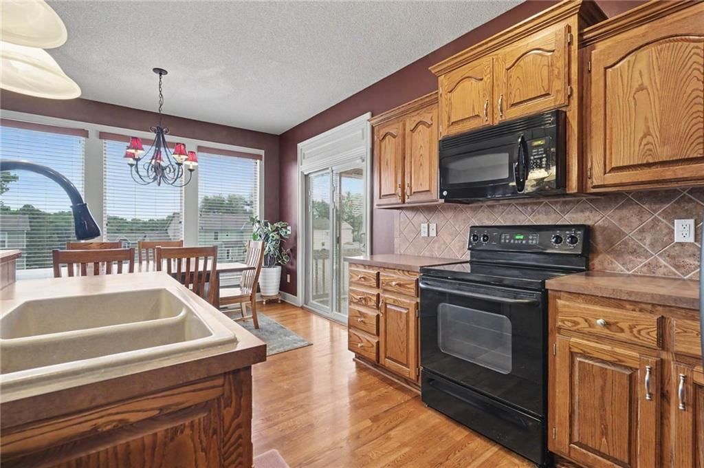 8438 Timber Ridge Street — photo 16