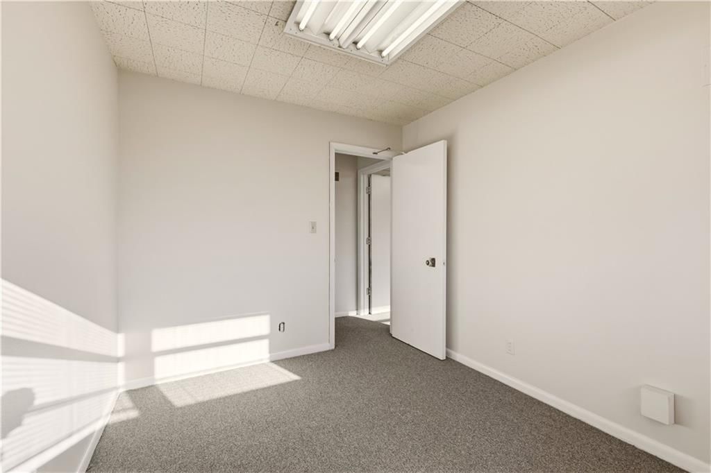 12505 Grandview Road — photo 21