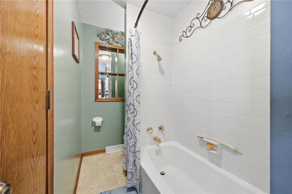 407 NE 113TH Street — photo 13