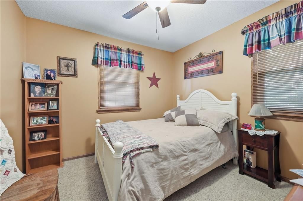 407 NE 113TH Street — photo 15