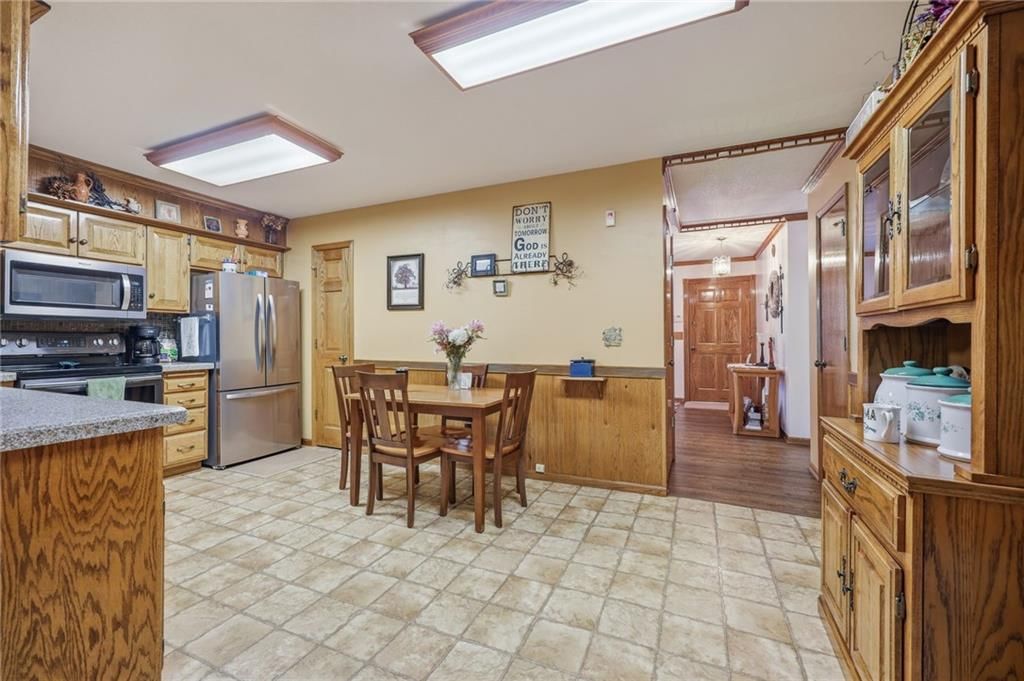 407 NE 113TH Street — photo 22