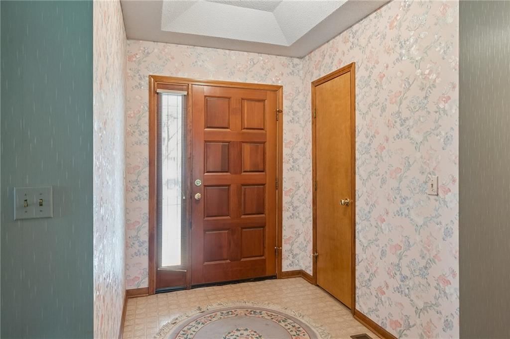 8520 N Campbell Street — photo 4