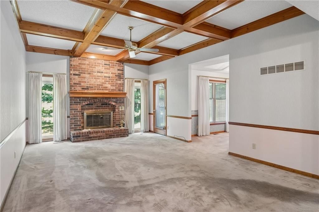 8520 N Campbell Street — photo 5