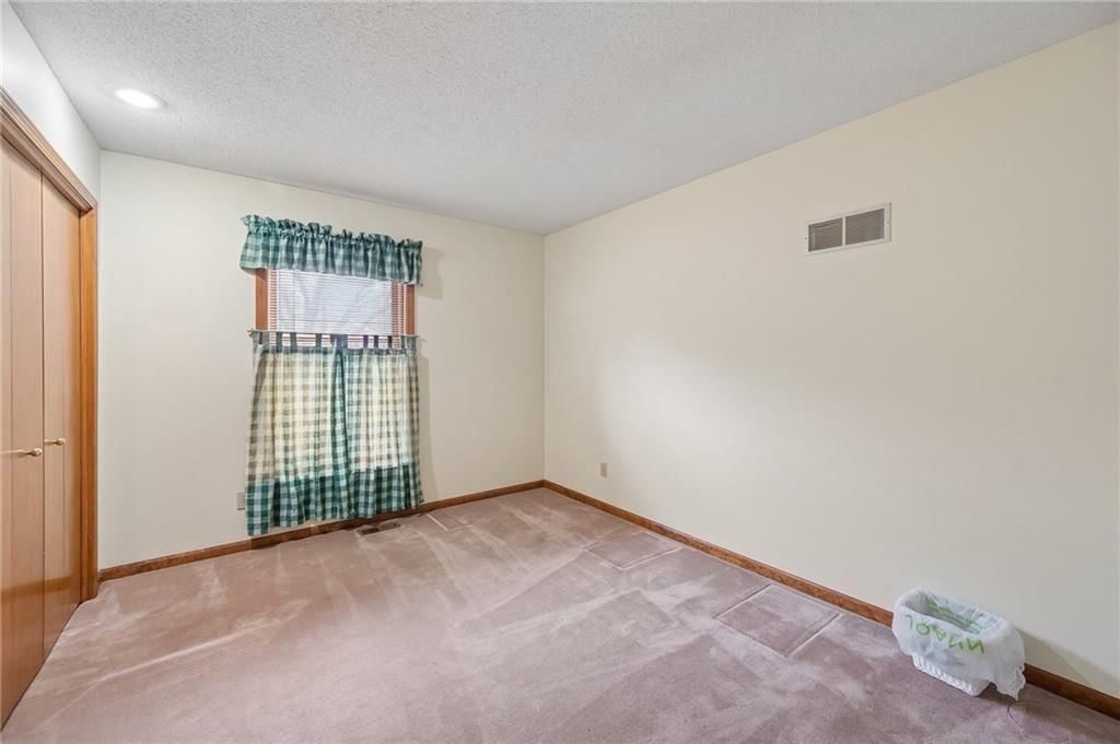 8520 N Campbell Street — photo 19